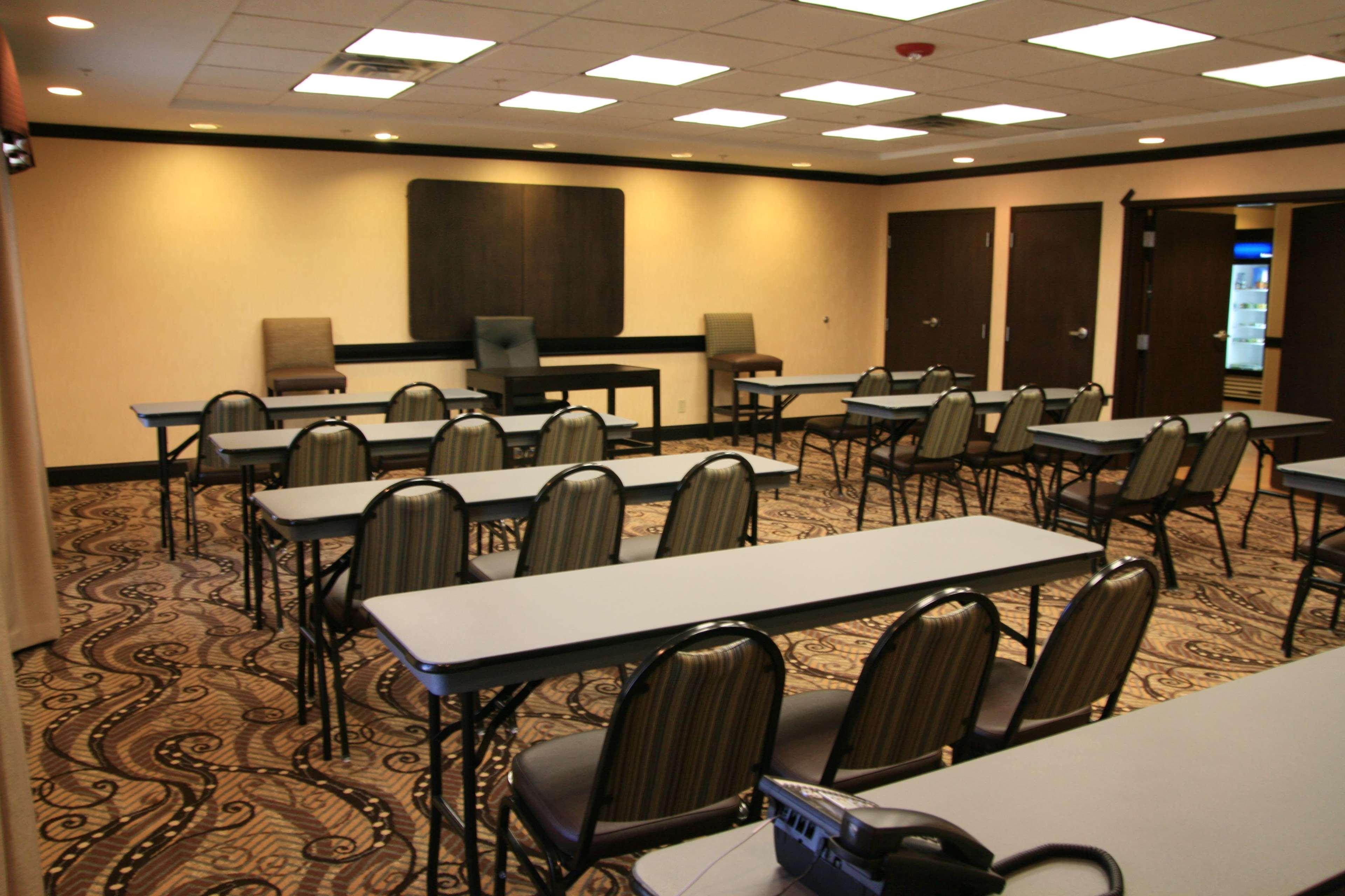 Hampton Inn & Suites Mcalester Bagian luar foto